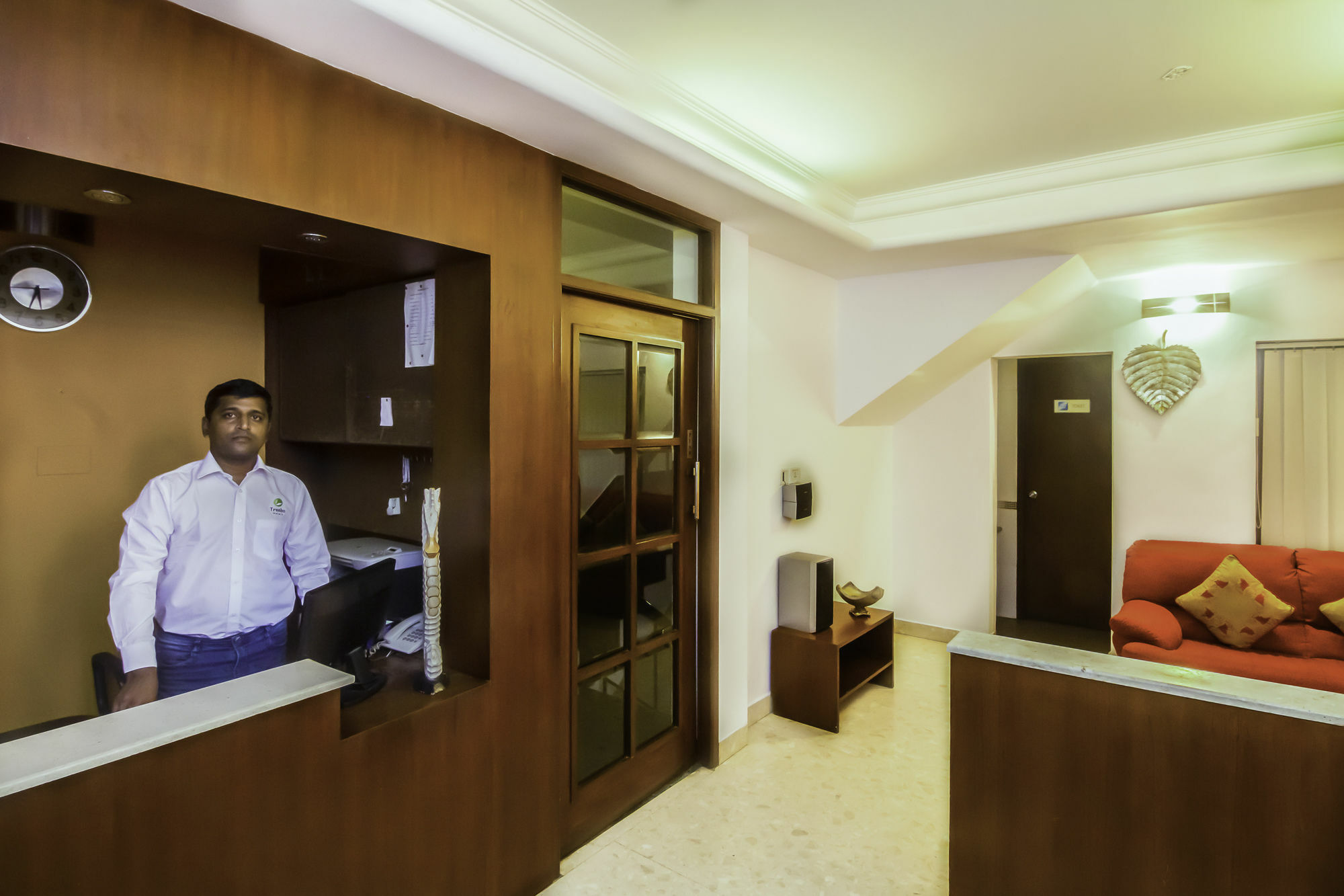 Treebo Angson Hotel Chennai Exterior photo